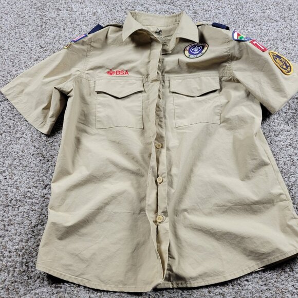 Boy Scouts Shirt Ladies Large Beige Short Sleeve Poly Blend Vented Patches BSA - Picture 1 of 8